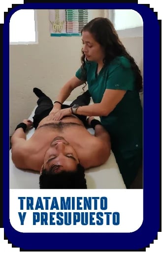 Healthcare provider in green scrubs performing physical examination on patient lying down, with text Tratamiento y Presupuesto